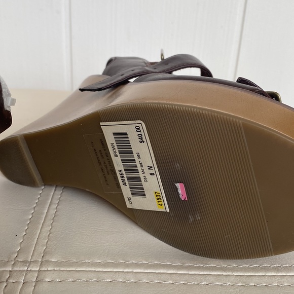 Sandals - Picture 5 of 5